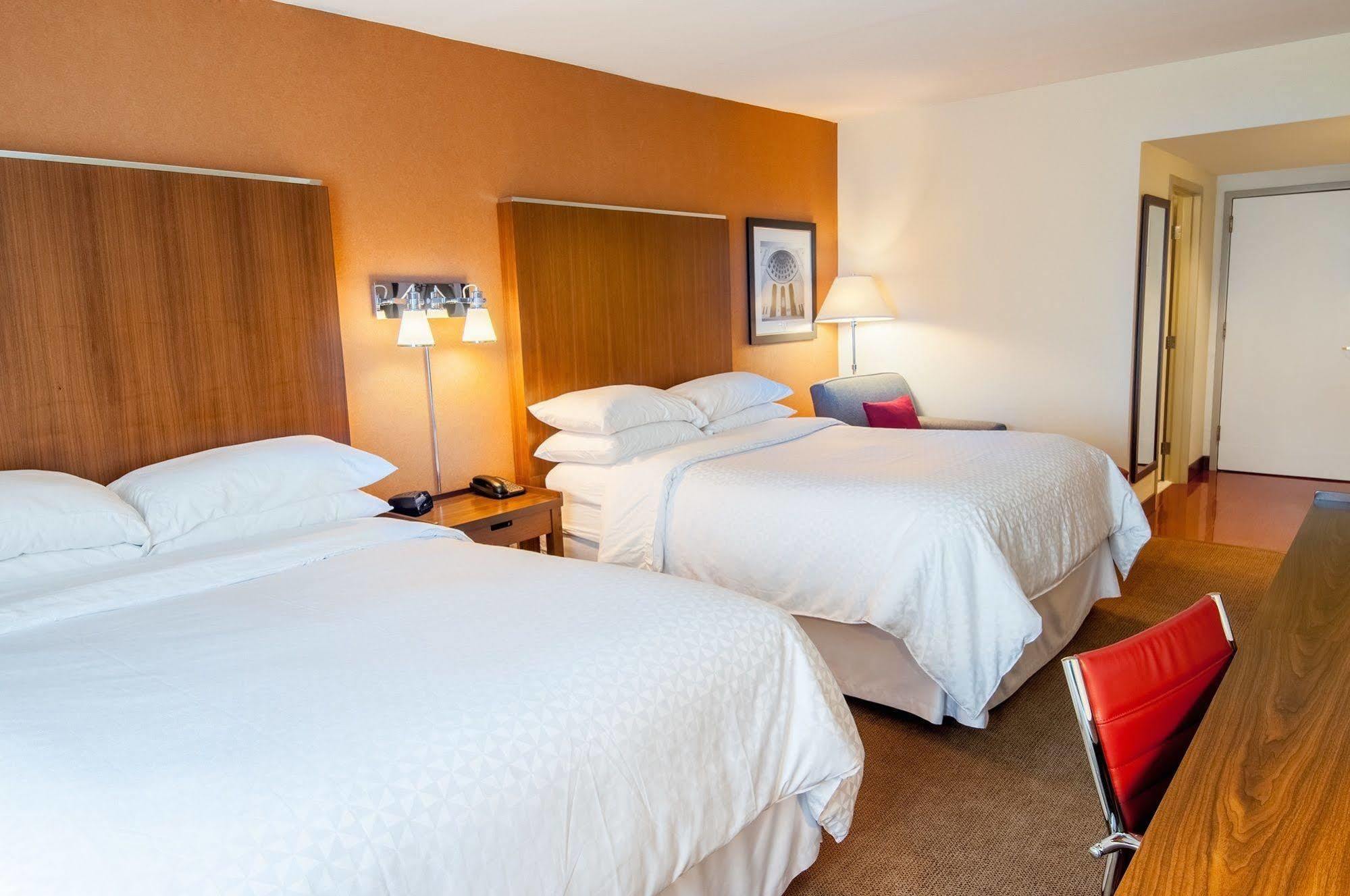 Four Points By Sheraton Columbus-Polaris Exterior foto
